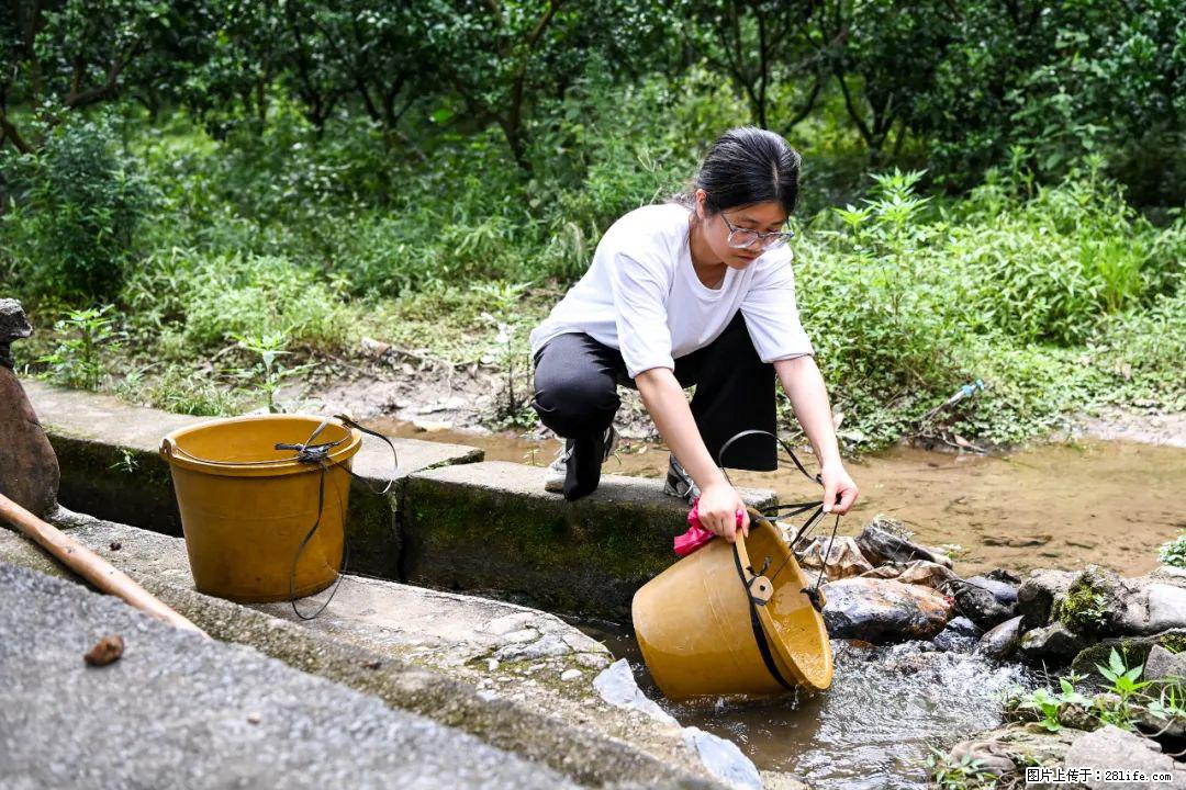 全网追的“扁担女孩”，找了一份暑假工，时薪12元 - 长葛生活资讯 - 长葛28生活网 changge.28life.com